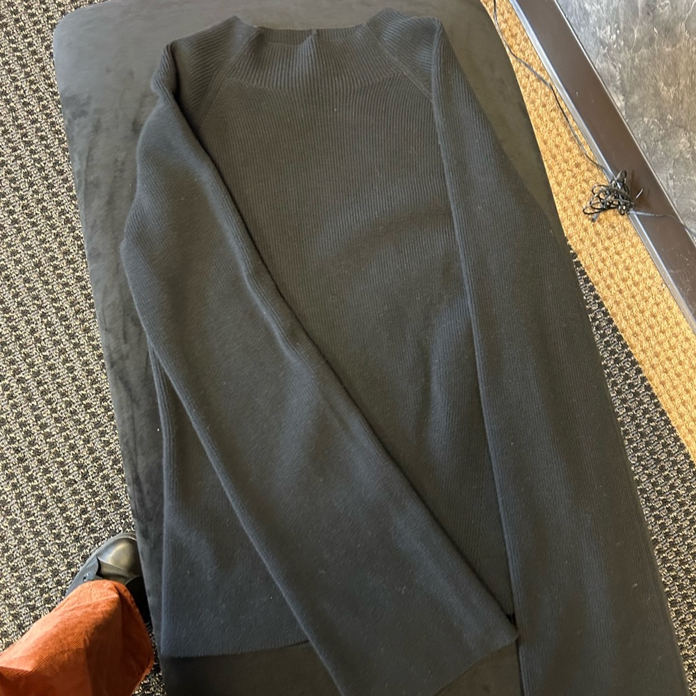 Banana Republic sweater with bell sleeves & keyhole back